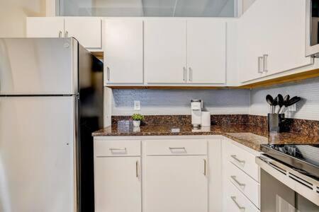 Cozysuites - 2Br With Direct Skybridge Access #1 Indianápolis Exterior foto
